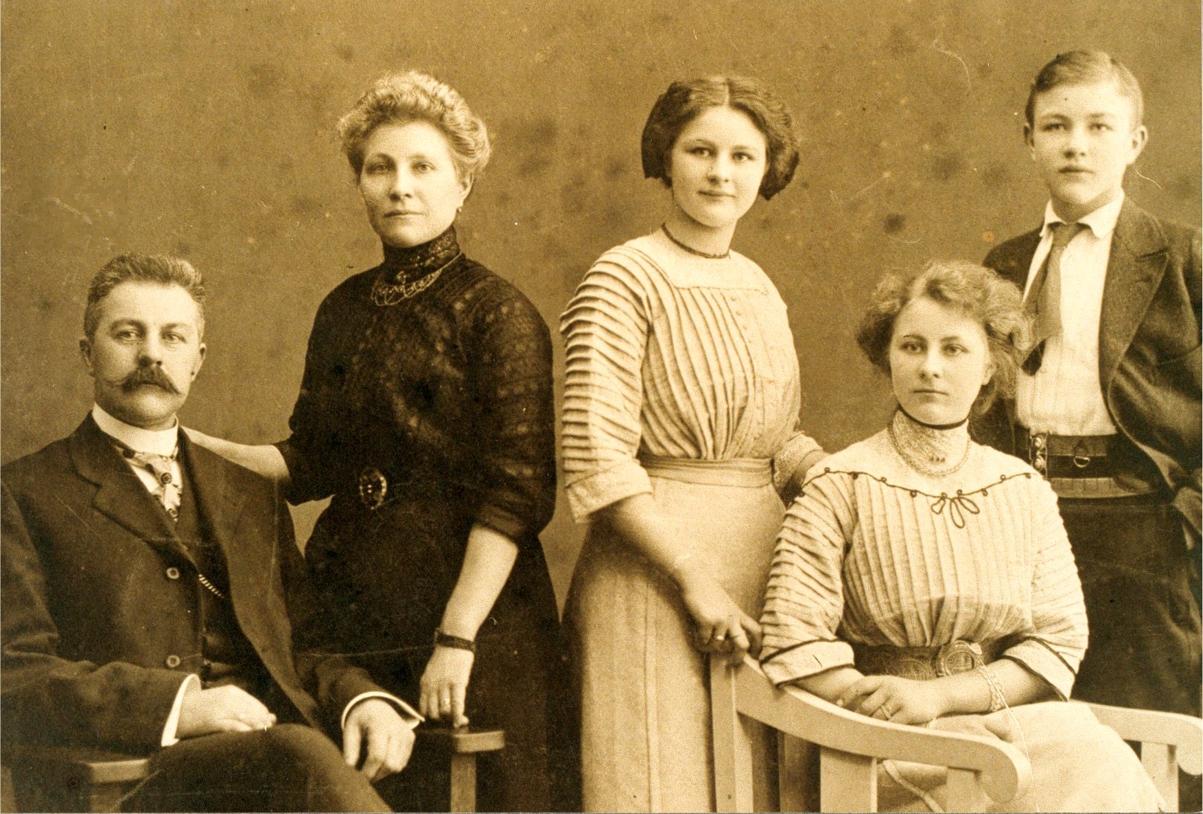 Klik voor foto in apart venster 0019040601.jpg