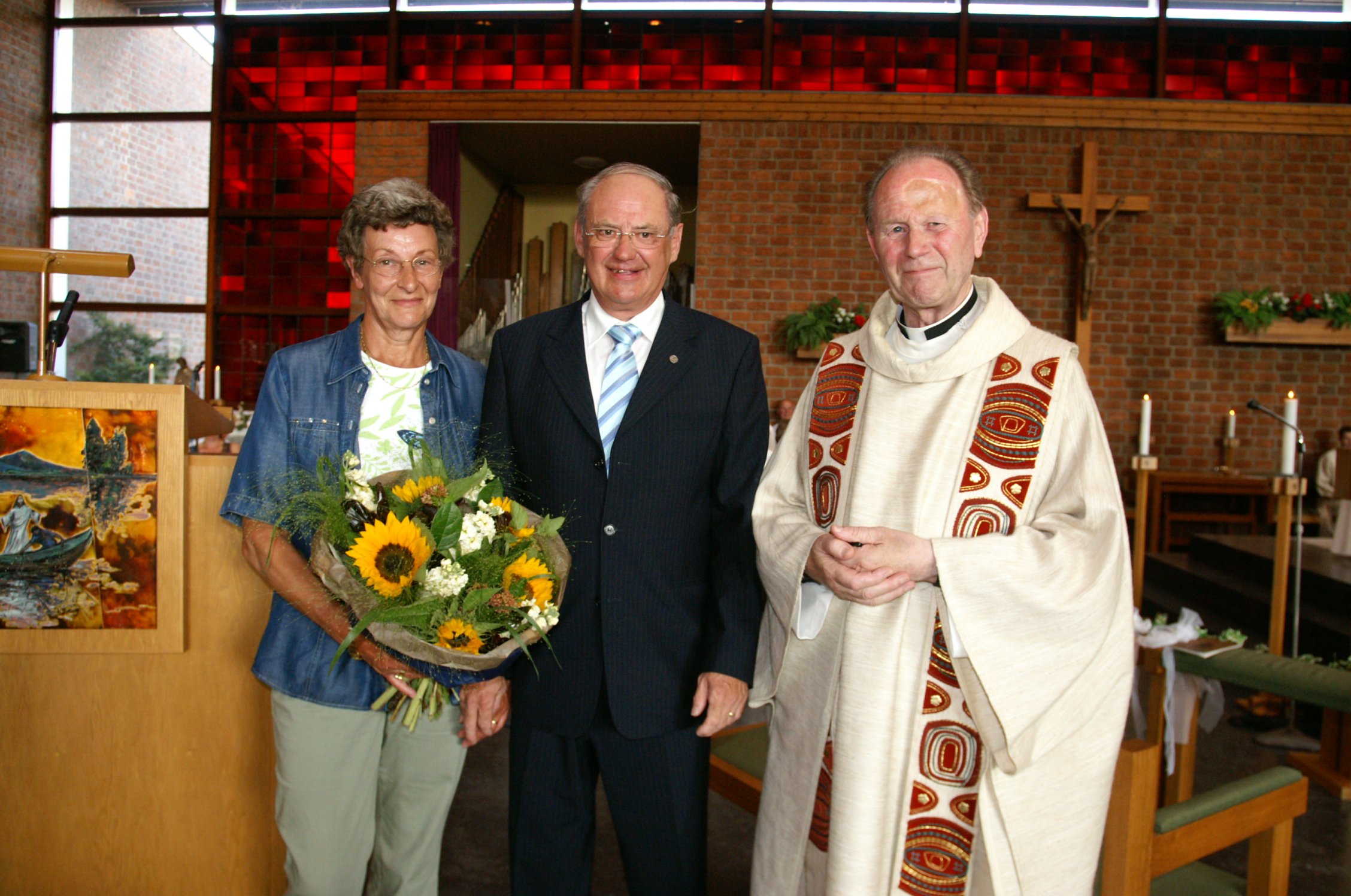 Klik voor foto in apart venster 0389038811.jpg