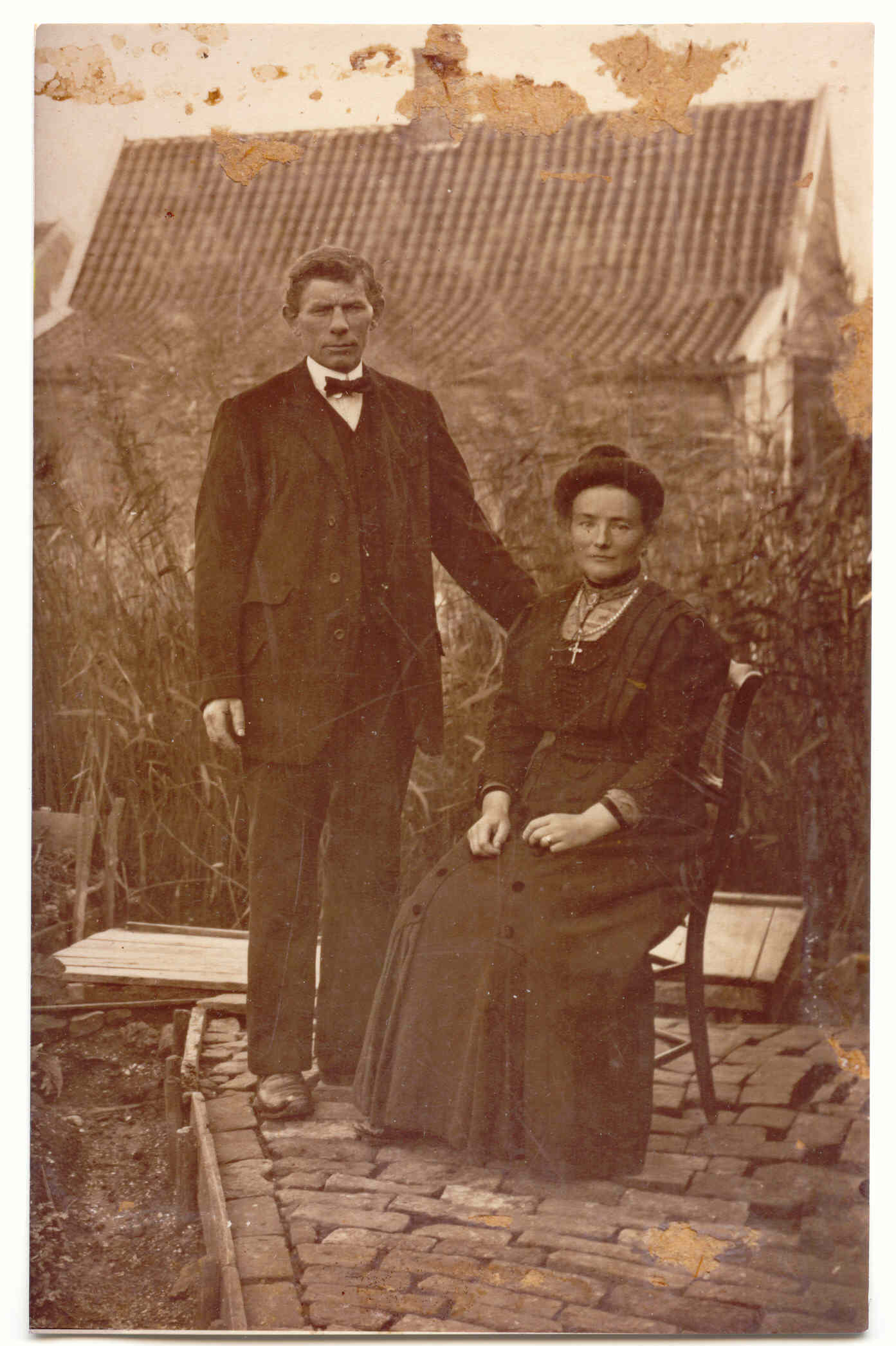 Klik voor foto in apart venster 0530057610.jpg