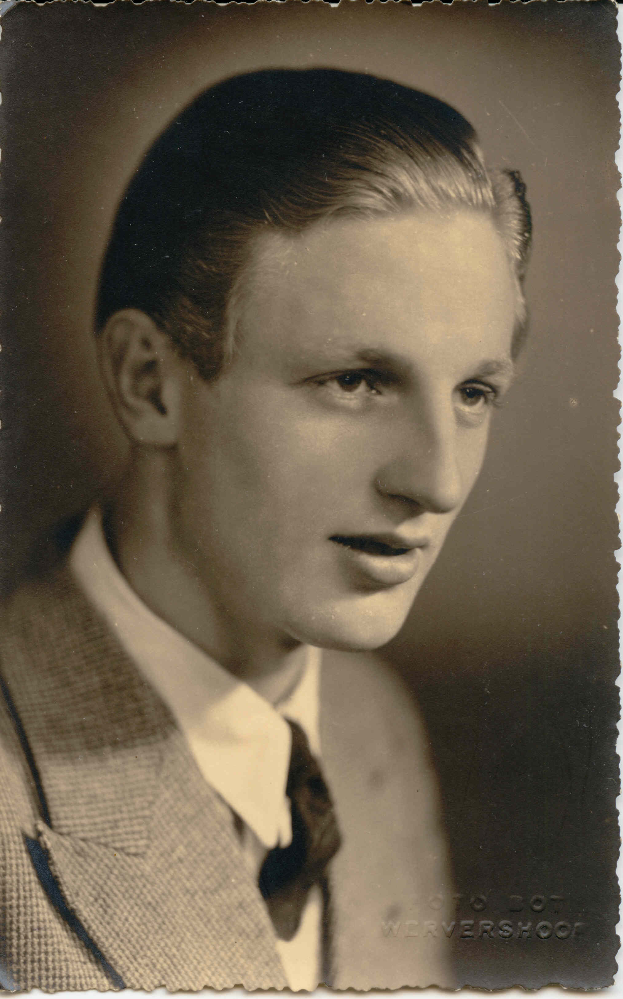 Klik voor foto in apart venster 060901.jpg